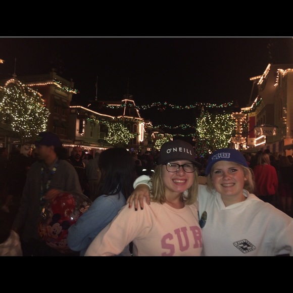 Meet your Posher, Ashley - Picture 1 of 1